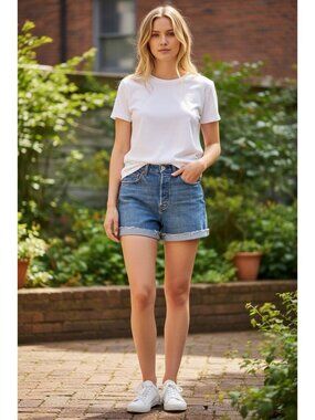 Levis 501 High-Waisted Button-Fly Distressed Denim Shorts Frayed Hem Women's W29